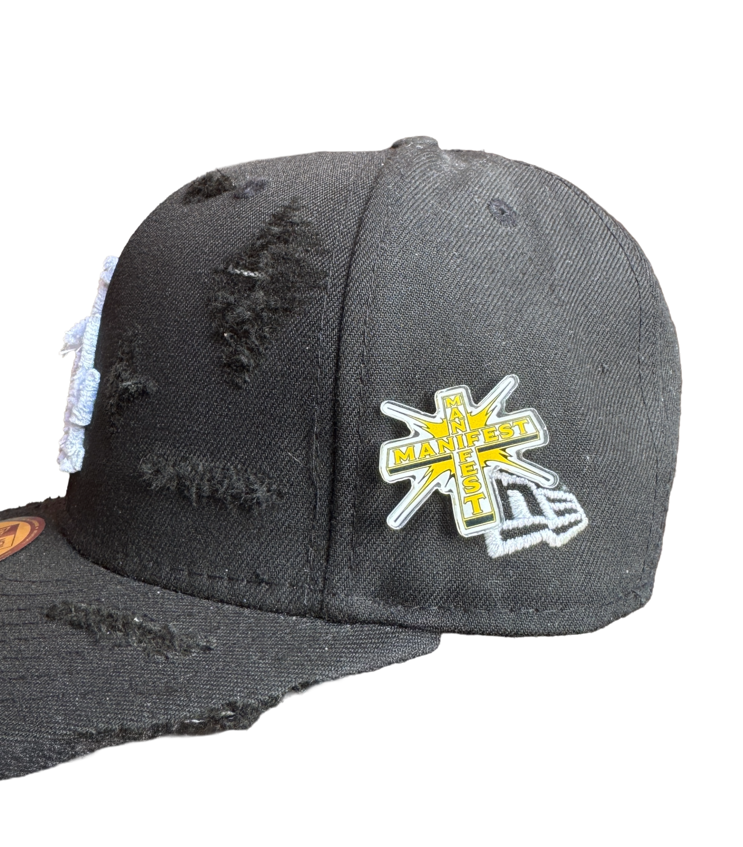 MNFST CROSS PIN BADGE